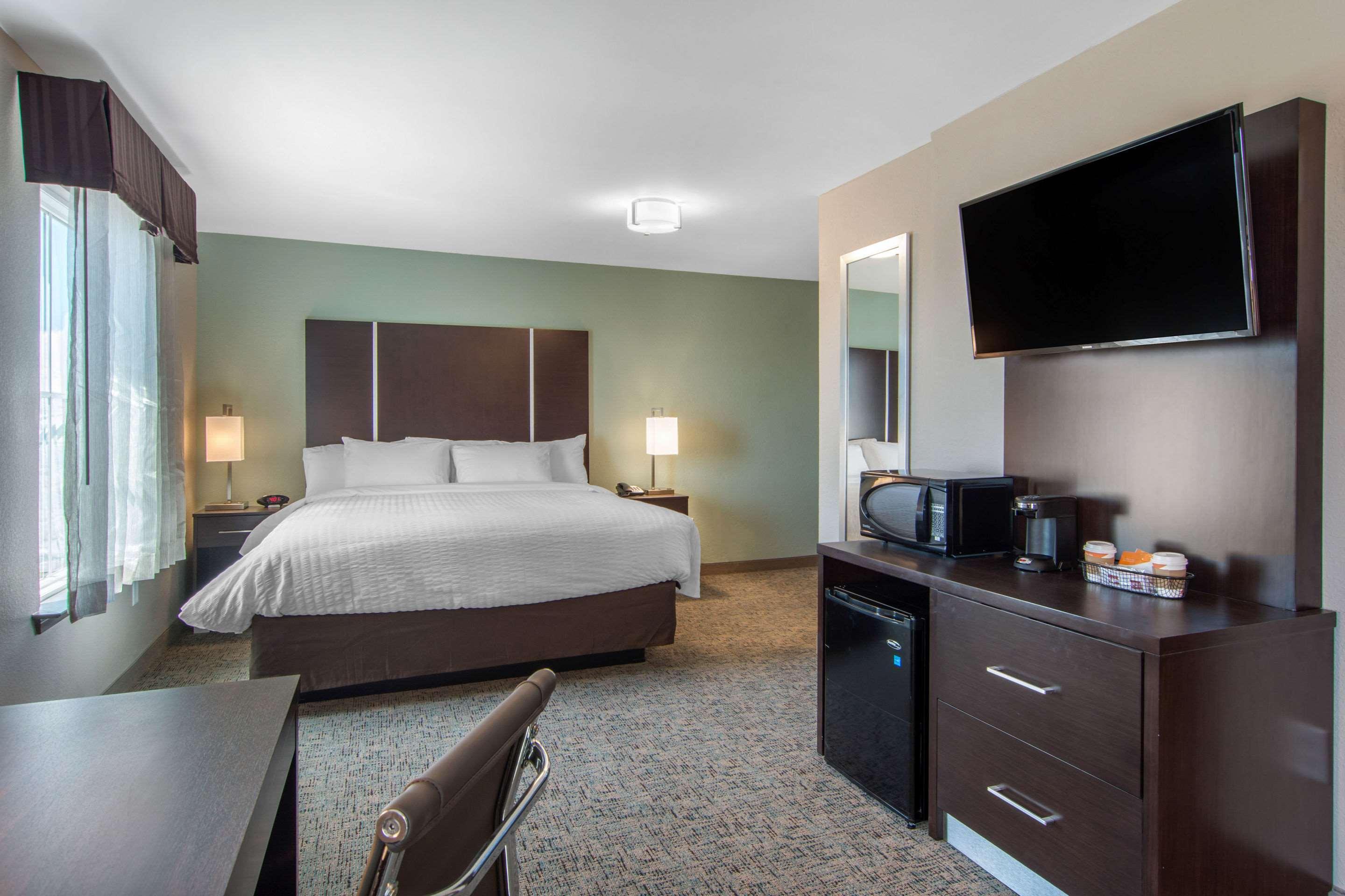 Clarion Inn & Suites Atlanta Downtown Extérieur photo